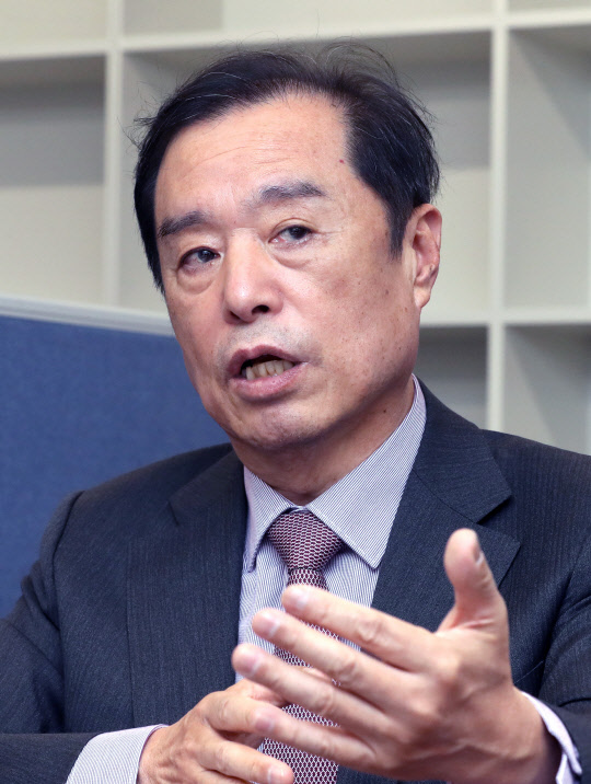 지난 11월30일 김병준 국민의힘 대선 공동상임선거대책위원장이 서울 여의도 국민의힘 당사에서 연합뉴스와 인터뷰하고 있다.연합뉴스